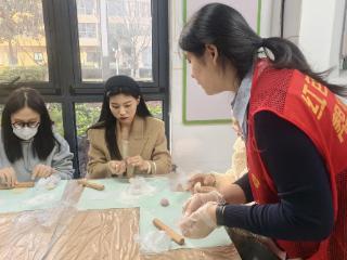 暖冬桃花酥 邻里聚文华