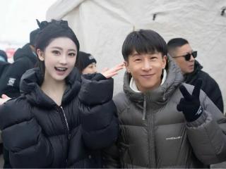 演员刘俊彤现身沈阳雪地村超，活力助阵第三届足球赛