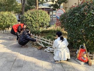 济宁市任城区仙营街道仙营社区开展“岁末大扫除，洁净添福气”环境卫生整治活动