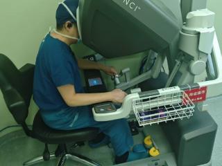 新辅助治疗+机器人手术，晚期胃癌患者手术获成功