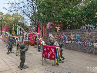 育才实验幼儿园非遗年画展“活”起来 幼儿动手添彩新年