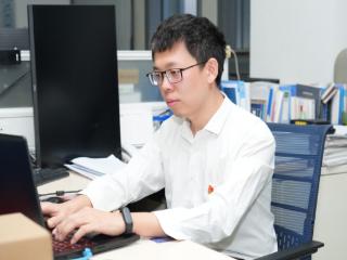 首届全国宣传系统先进个人｜技术深耕十六载 使命担当铸华章