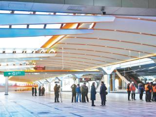 北京站雨棚完成智慧升级迎新年