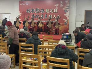 莲塘社区：戏韵悠扬暖寒冬，市集欢腾迎新年