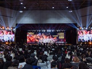 《过家家》首映！成龙院长回校路演，与学子共话爱与陪伴