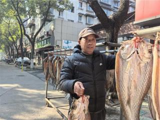 浙江绍兴：烟酒店里“晒”出多元经营新风景