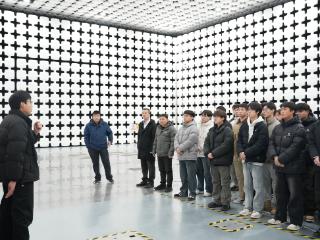 河南大学生走进国家级汽车检测中心开启实践第一课