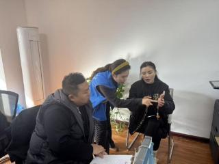 济宁市任城区阜桥街道红东社区开展“科学化解矛盾 让爱回归家庭”志愿服务活动