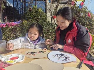 温情满满伴成长