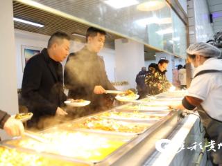播州区：“暖心食堂”守护幸福“食”光