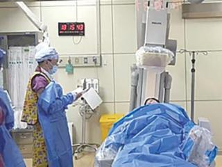 夫妻杭州旅游 在咖啡馆为行程安排大吵一架 妻子突发心梗……