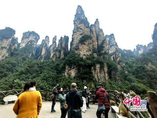 张家界武陵源气温回暖 “白+黑”模式重新启动