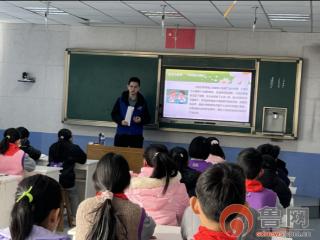 【全环境立德树人】胶州市开展“做守法小公民 守护青春正确航向”普法宣传活动