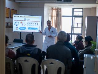 四川友谊医院肿瘤科石辉兵：胰腺癌怎么办？