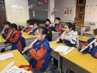 莒南县第三小学竖笛社团活动纪实