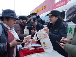 北京：快检车进年货市场 “你点我检”守护安全