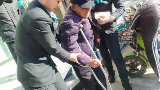 暖心服务伴夕阳 农行点滴细节显温情