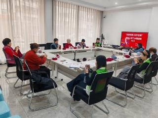 【文化社区】济南市莱芜区凤城街道顺河社区：乐龄无忧巧手生辉 温暖围巾传递爱心