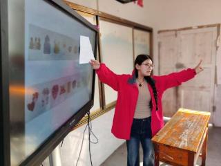 她支教带去知识，却带回来了一块洋芋粑粑