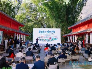 网络达人走进“贵州小三亚” 沉浸式采风尽享罗甸暖冬魅力