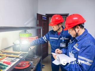 筑牢应急“安全堤” 鸭溪电厂组织开展应急物资专项检查