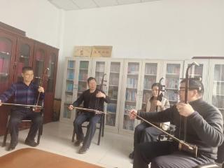 【文化书院】济南市莱芜区凤城街道孟花园社区：琴弦轻扬邻里情 社区二胡课堂暖人心