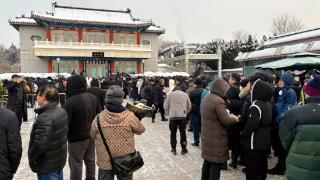 送别“棋圣”聂卫平队伍长度超200米！ 韩国围棋名宿曹薰铉：他的离世对我冲击很大