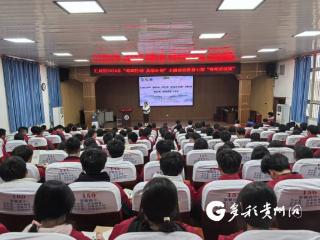 汇川区“春晖行动·风筝计划”激励学子追梦