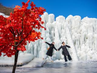 冰瀑美景入画来