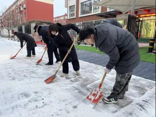 淄博市淄川区柳泉幼儿园：“温暖”雪路 童安入校