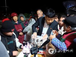 习水县寨坝镇：党建引领 驻村干部“驻村”变“助村”