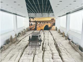 镇远桥畔 触摸时光