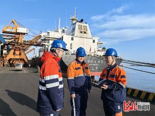 代表委员履职记｜省人大代表李伏玉：以先进科技赋能绿色智慧港口建设