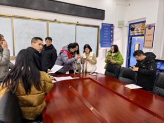 工行兴义城区支行“1+N”服务暖人心