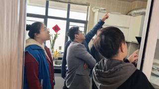 济宁市任城区阜桥街道红东社区:漏水纠纷扰邻里 网格员调解护和谐