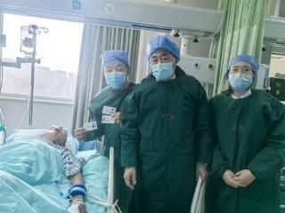 ICU里的生死时速：农行夏镇支行带队1小时解冻“救命钱”