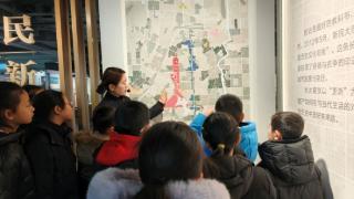 助力青少年阅读城市历史 长春市图书馆举办研学活动