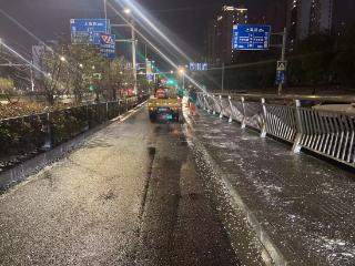 江宁综养中心全力开展扫雪防冻