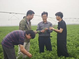 匠心铸教材 大爱育桃李—王成章与《饲料学》的四十载深耕路