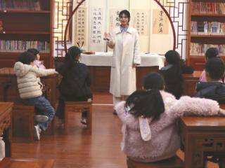 “四点半课堂”填补孩子成长空白