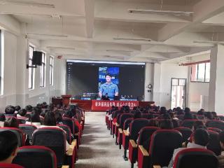 织密校园安全网 筑牢青少年反诈防线——普定农商银行联动检察院送法进校园