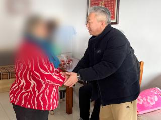 北大附属实验学校烟台学校开展暖冬帮扶走访活动