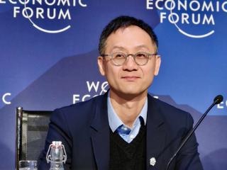 腾讯汤道生达沃斯谈AI：AI不止AGI，把模型选择权交给客户，不让任何人掉队