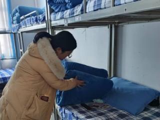 山东省淄博市第十中学开展期末校园违禁品专项检查活动