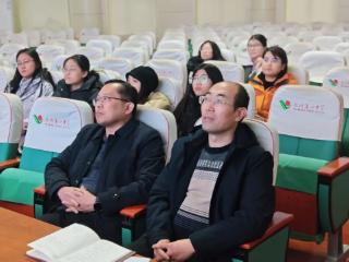 “活跃的思维”如何照亮课堂？——临沂四中博雅“青未了”读写团队举行1月份读书分享会