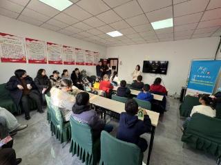 六里桥街道六里桥北里社区开展“垃圾分类小先锋，清洁家园齐行动”青少年实践活动