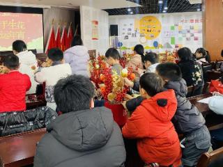 淞涛社区：巧手纳福迎新春，“好运抱桶”载满归