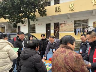 上饶市信州区茅家岭街道：代表来宣讲 政策送到家