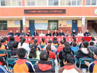 江西南昌：“人文微雨”关爱滨湖地区孩童成长