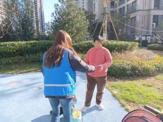 济宁市任城区安居街道居礼片区开展防范儿童拐卖宣传活动